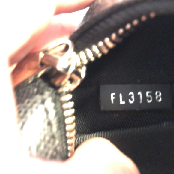 Louis Vuitton Josh backpack - Picture 5 of 7